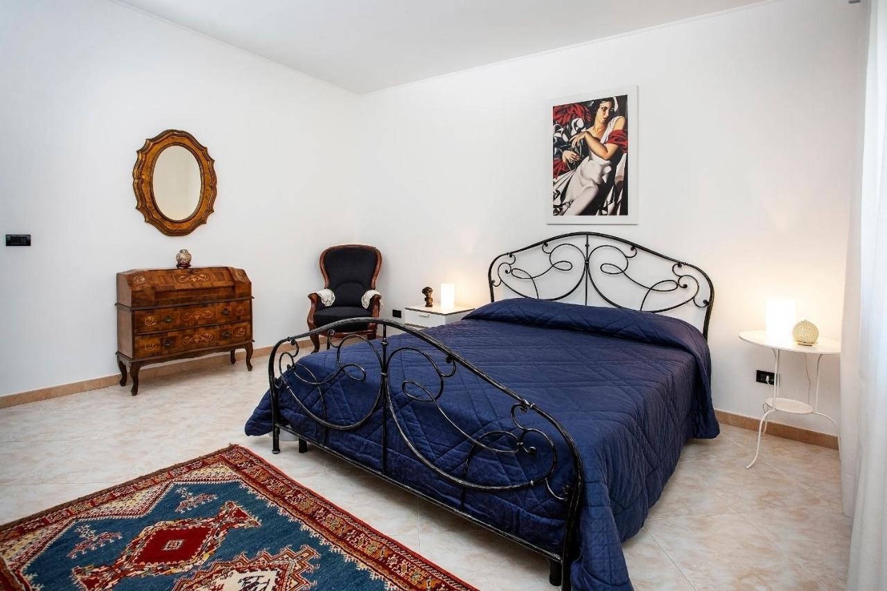 Villa Eva Crispiano Екстер'єр фото