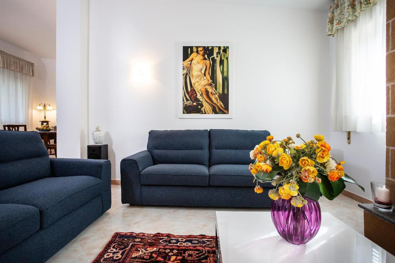 Villa Eva Crispiano Екстер'єр фото